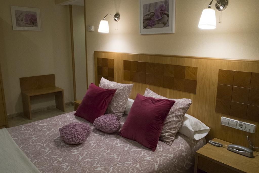 Hostal Azul El Molar Oda fotoğraf